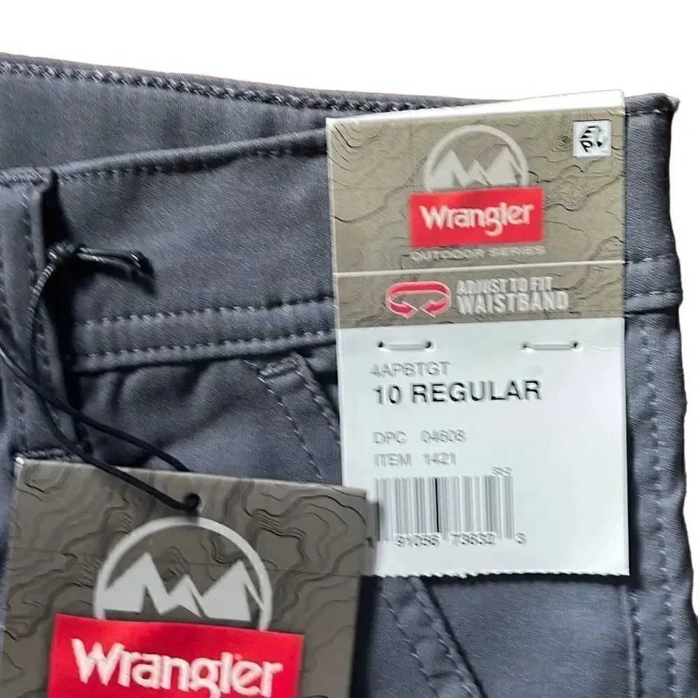 Wrangler outdoor series, four-way flex, boys shorts, size 10 regular